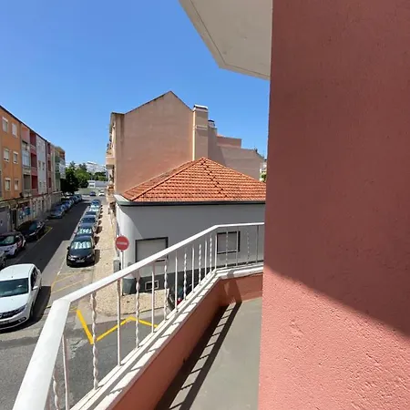 Private Bed Walking Distance To Wyd 2023 Lisboa